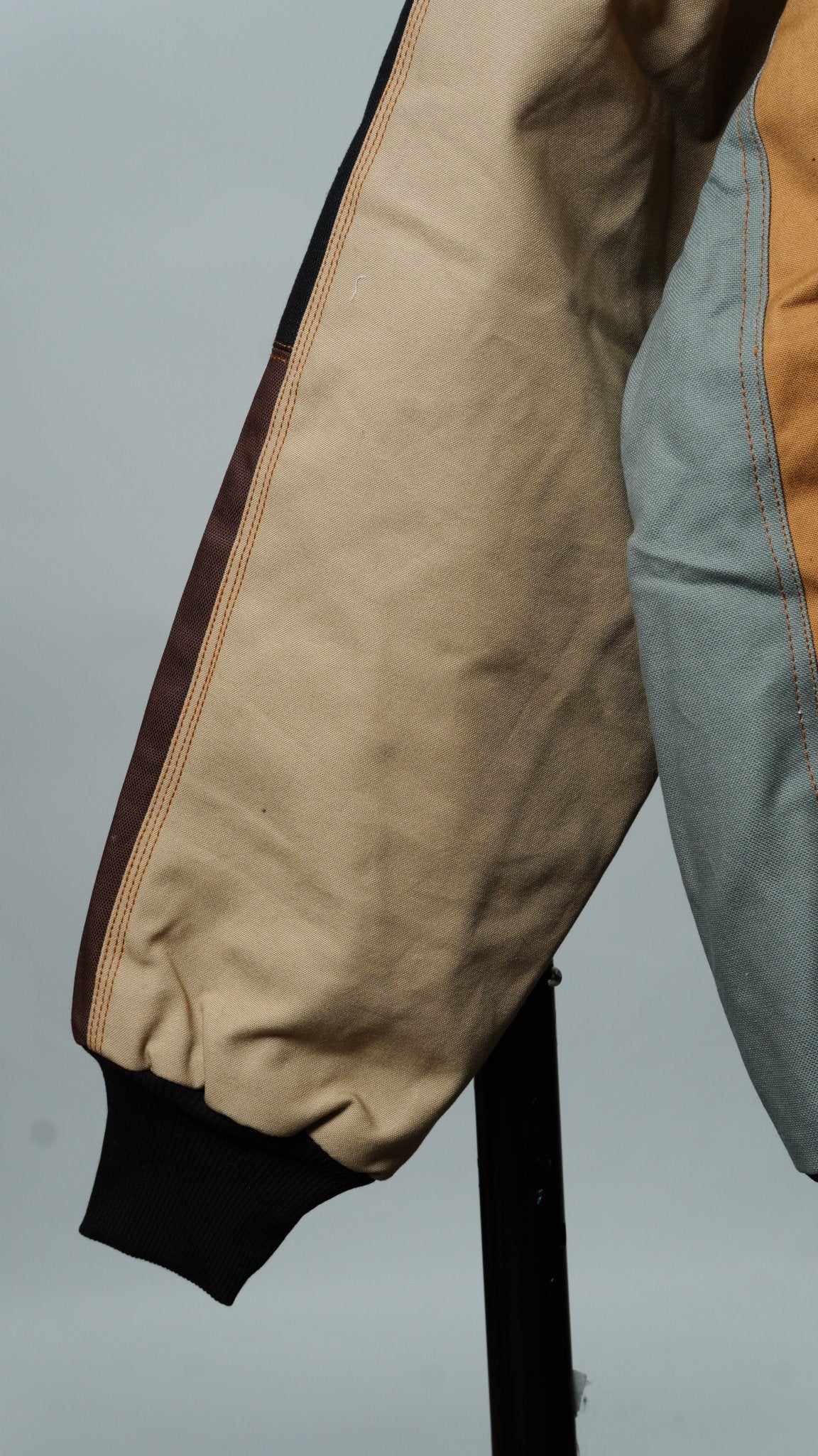 Workwear Colorblock Hooded Jacket Size L - The Hellebore Shop