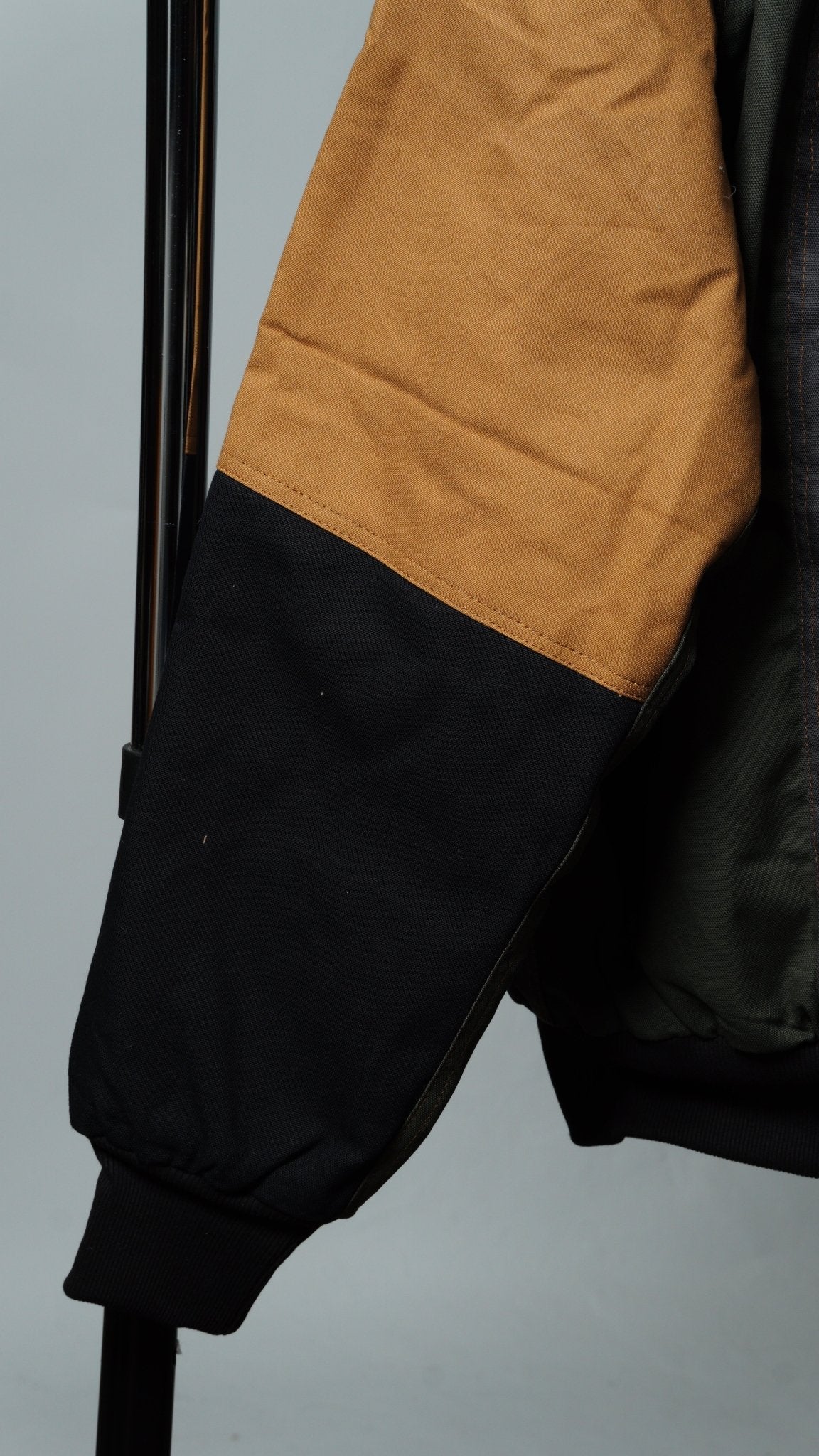 Workwear Colorblock Hooded Jacket Size XL - The Hellebore Shop