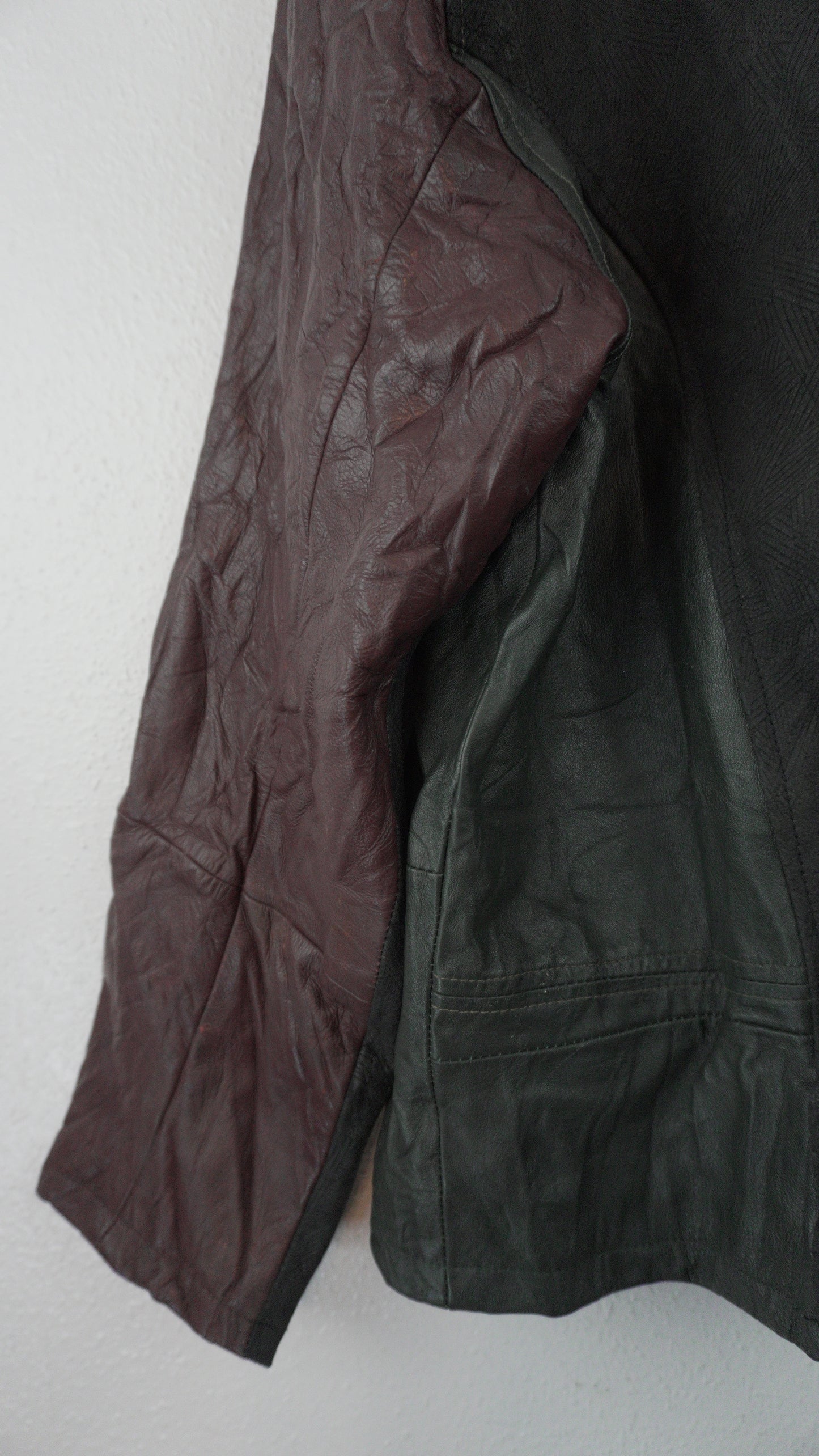 Leather Jacket Size L Black Maroon