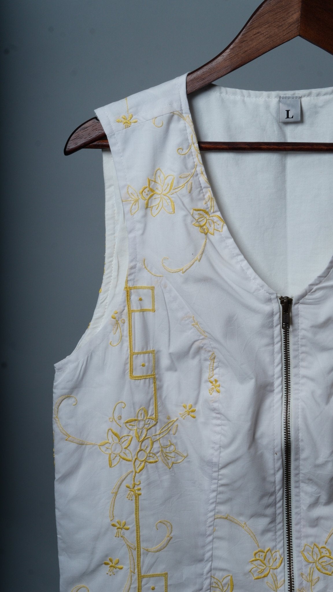 Upcycled Tablecloth Vest Size L - The Hellebore Shop
