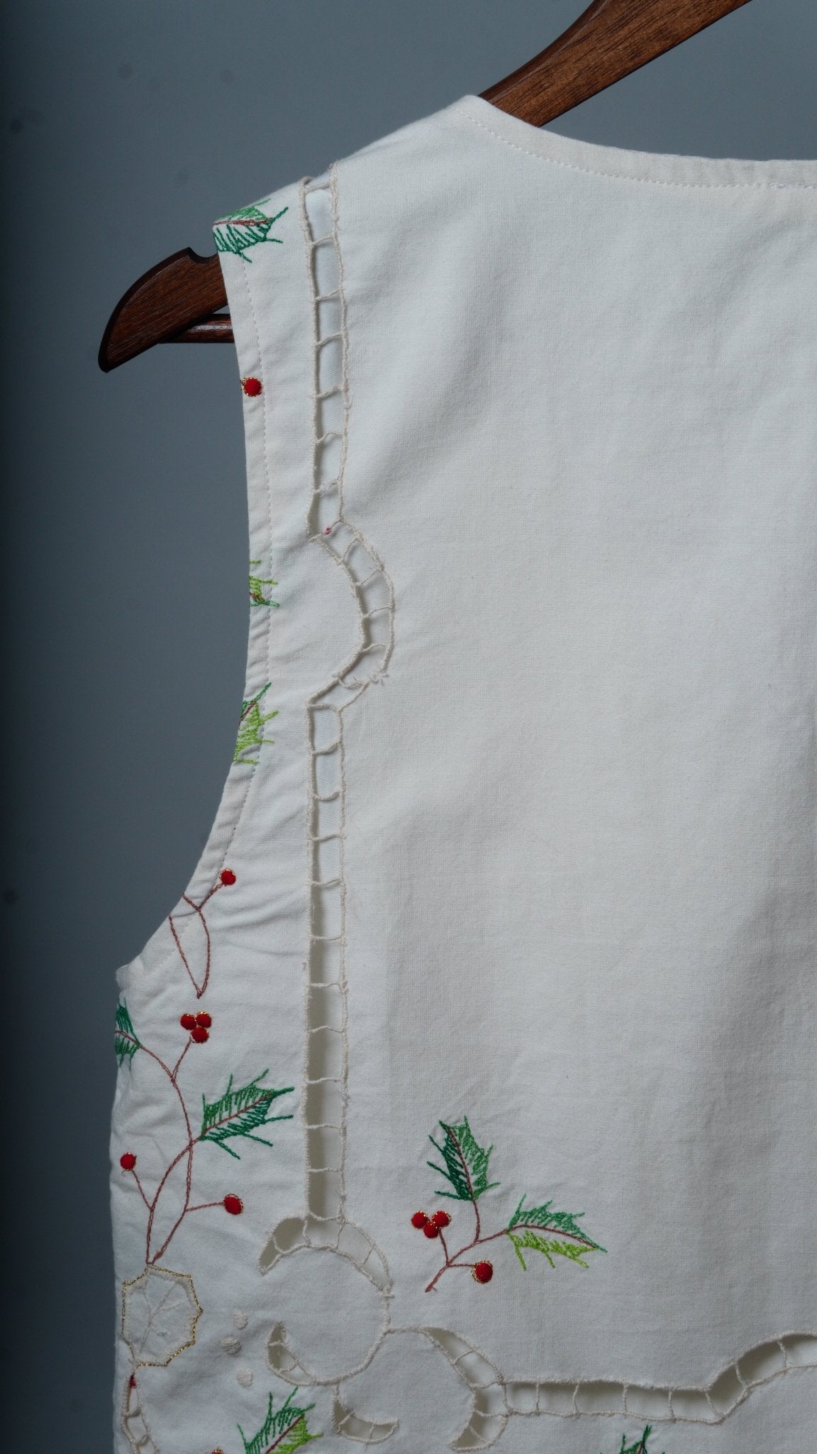 Upcycled Tablecloth Vest Size L - The Hellebore Shop