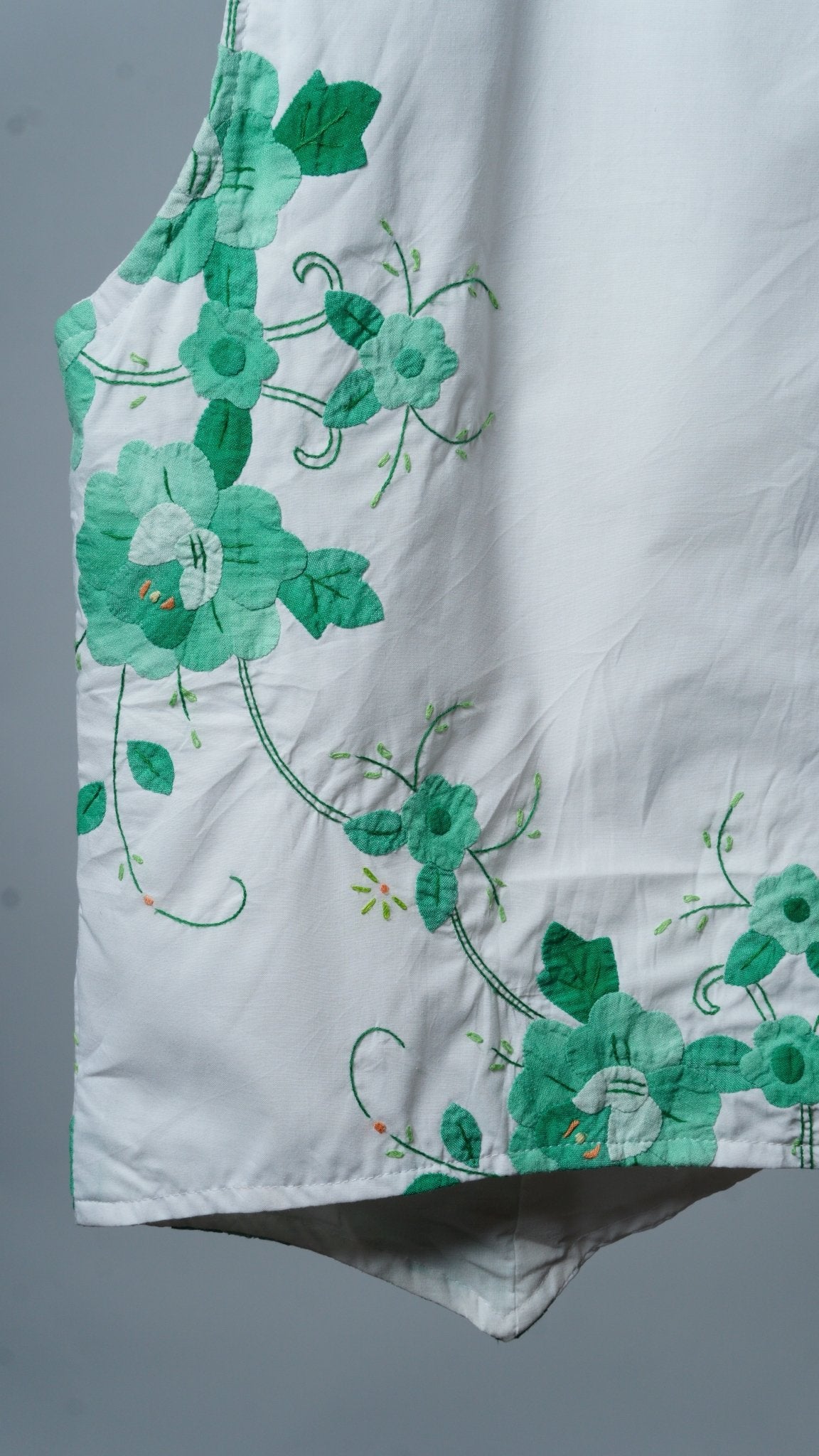 Upcycled Tablecloth Vest Size L - The Hellebore Shop