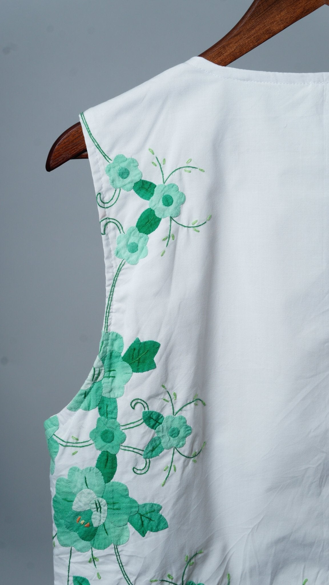 Upcycled Tablecloth Vest Size L - The Hellebore Shop