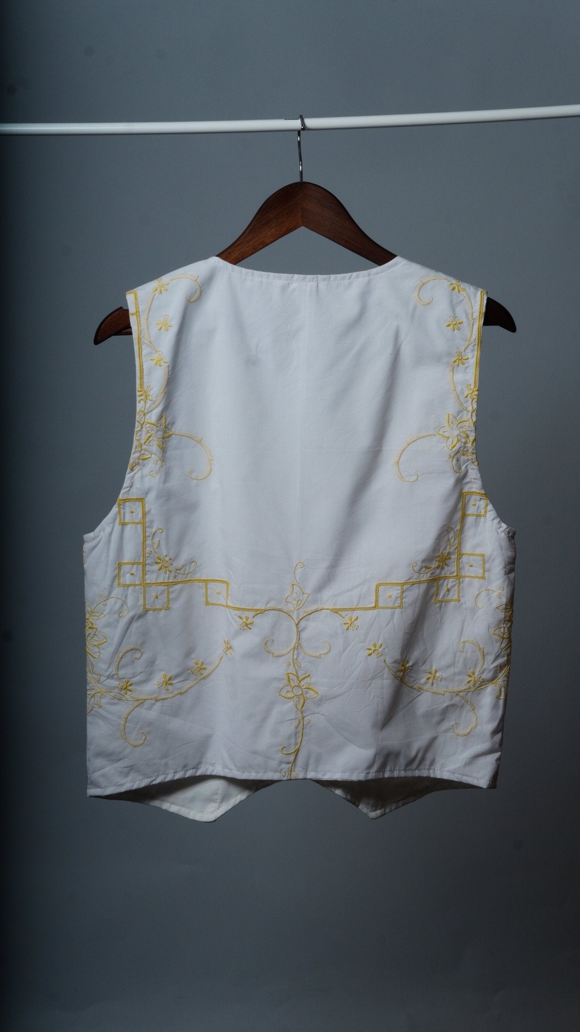 Upcycled Tablecloth Vest Size L - The Hellebore Shop