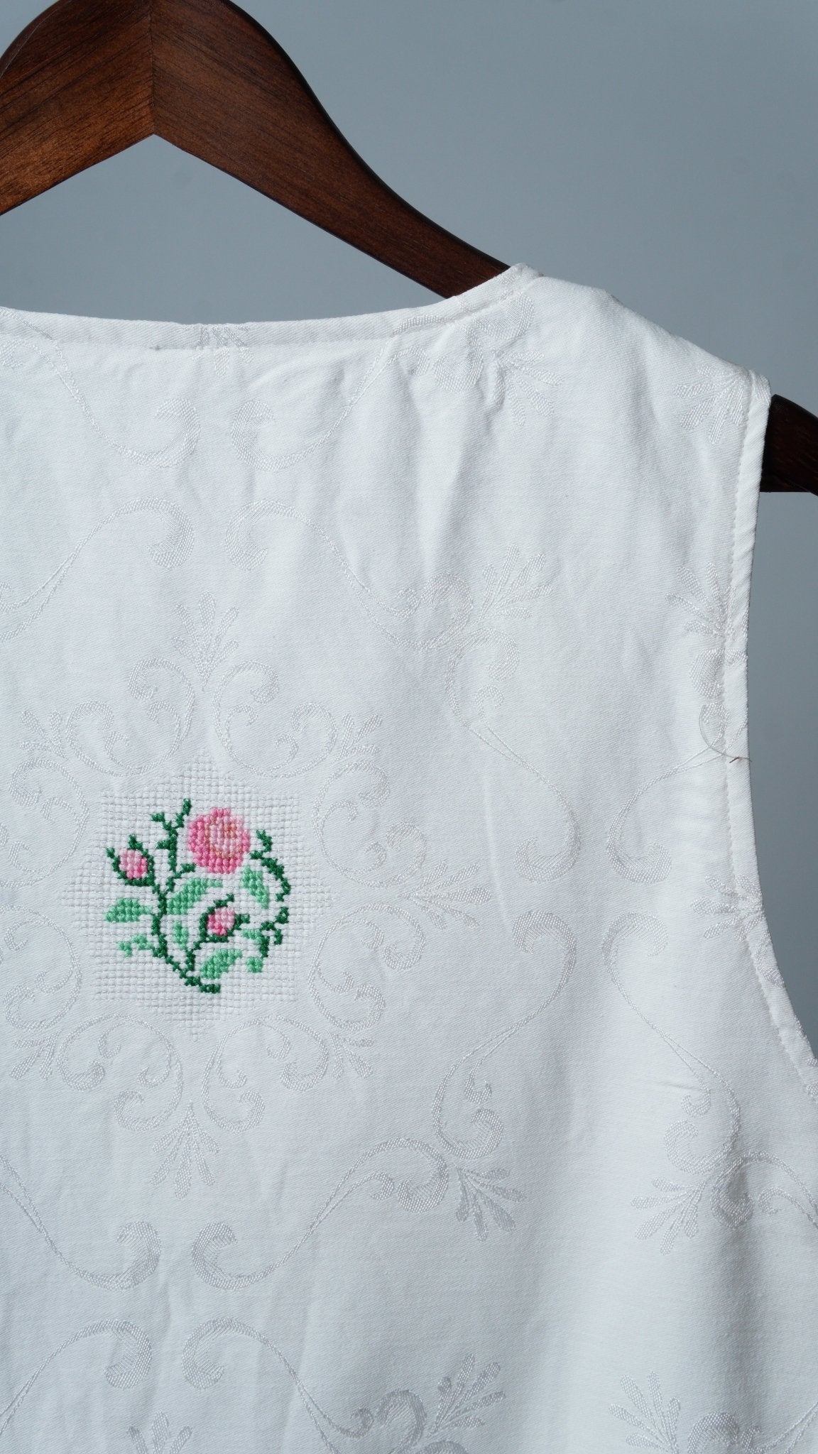 Upcycled Tablecloth Vest Size M - The Hellebore Shop