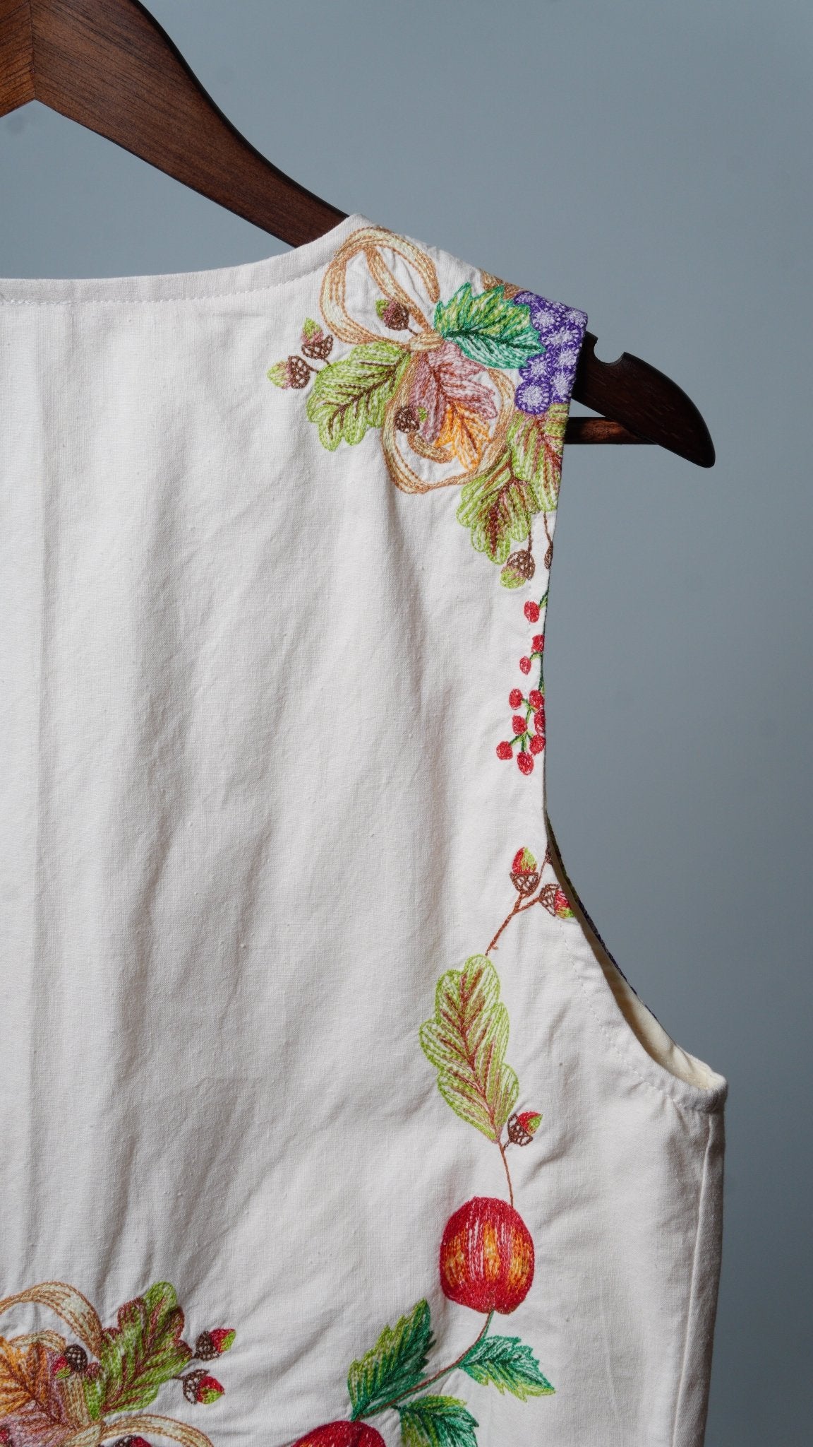 Upcycled Tablecloth Vest Size M - The Hellebore Shop