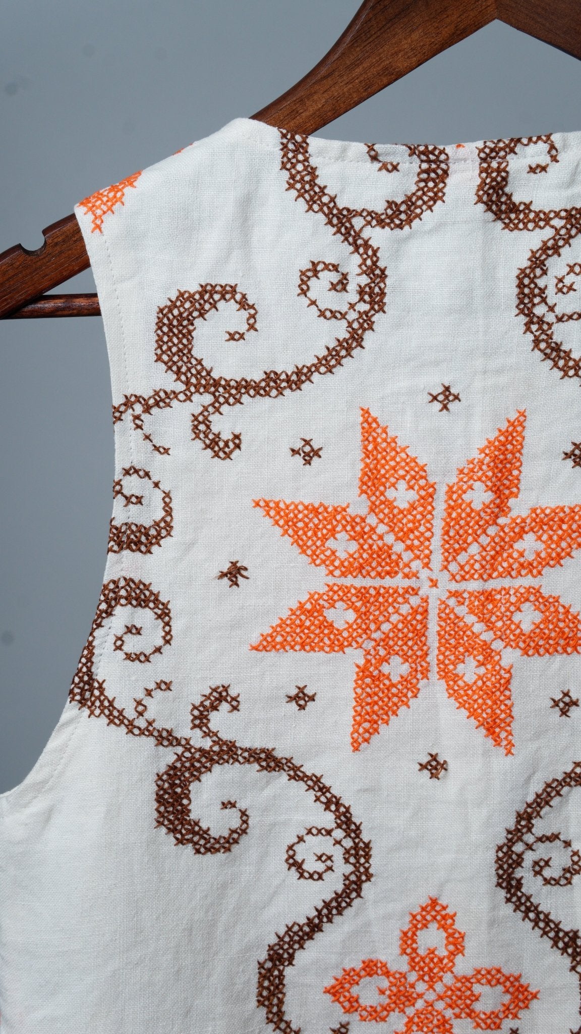Upcycled Tablecloth Vest Size S - The Hellebore Shop