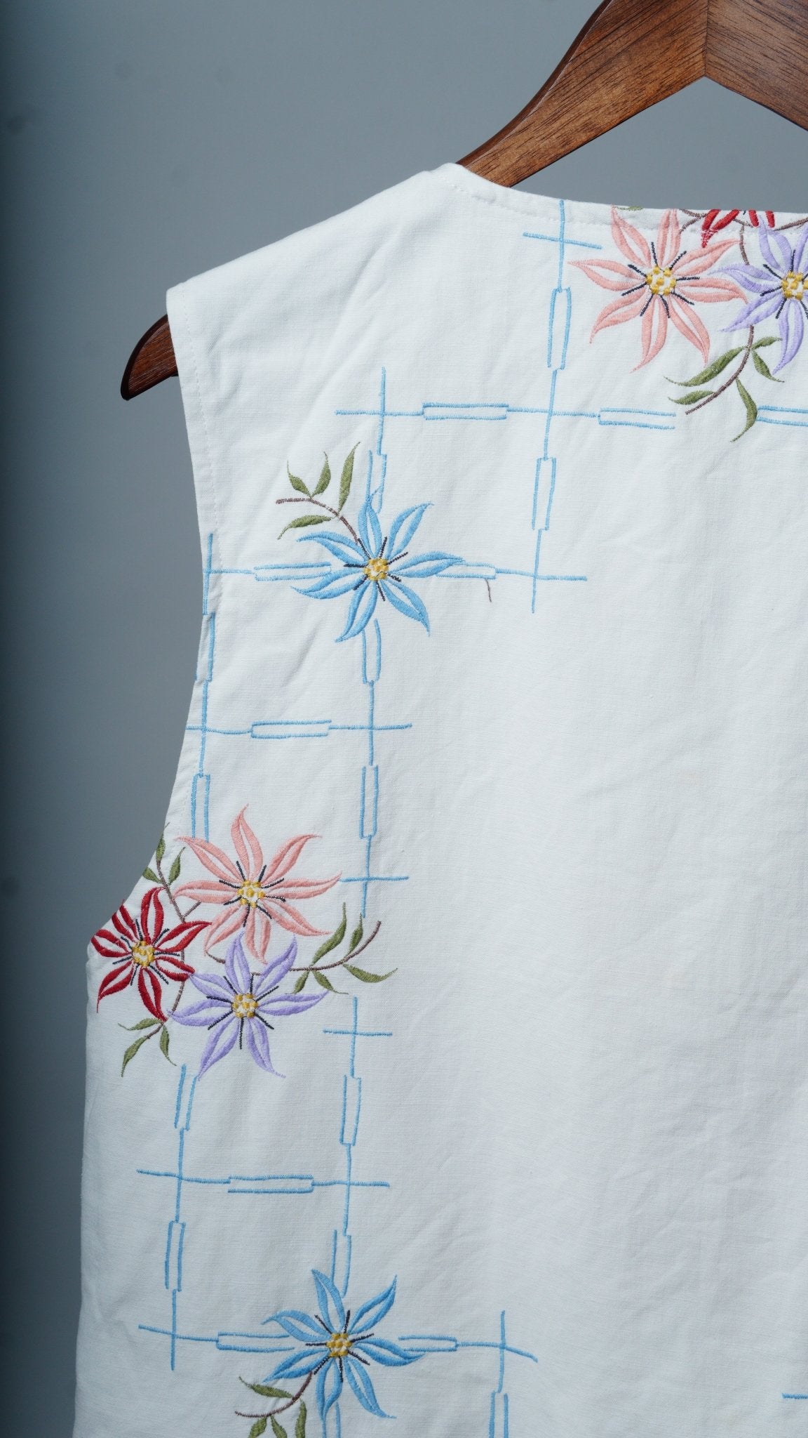 Upcycled Tablecloth Vest Size XL - The Hellebore Shop