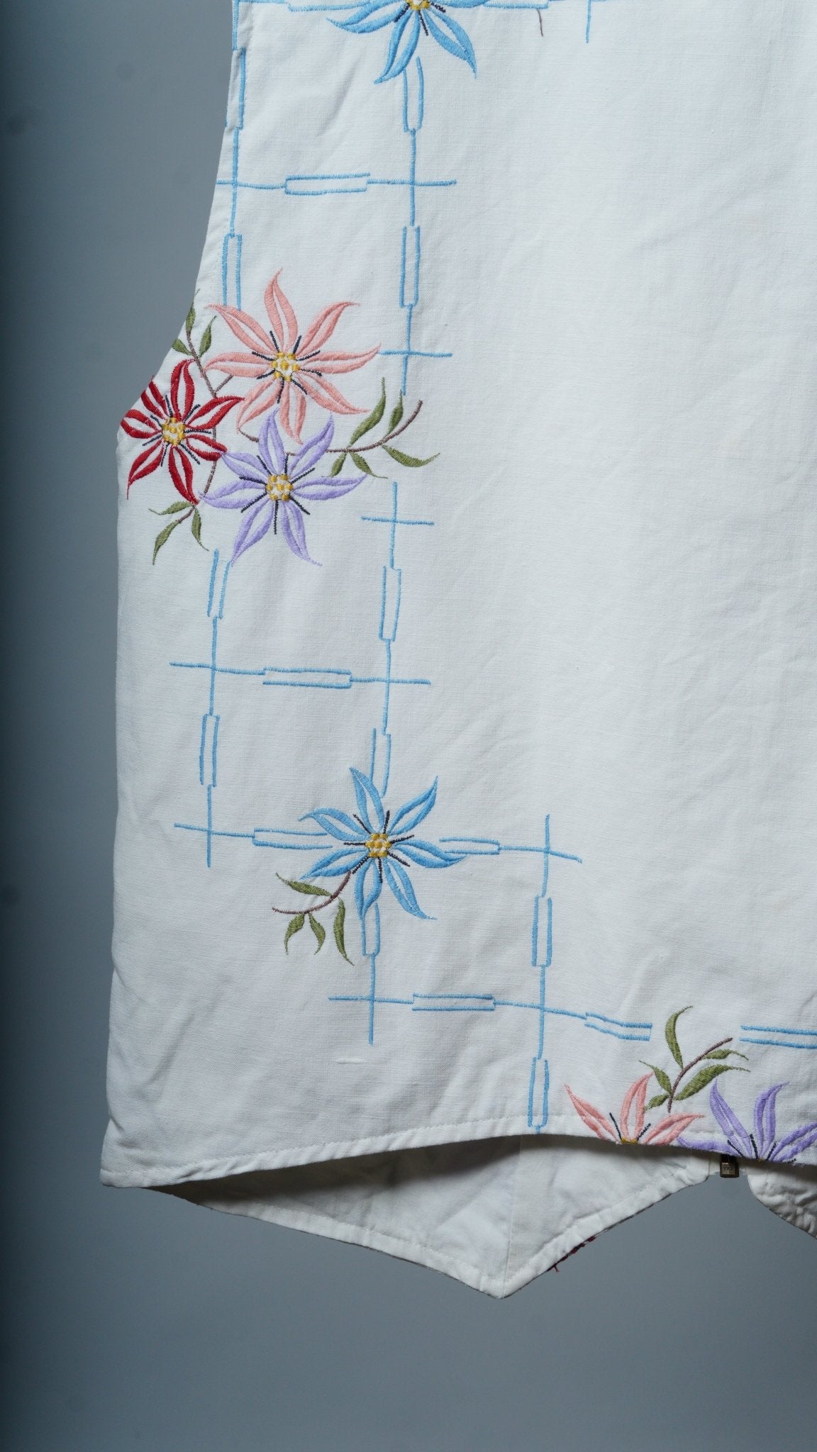 Upcycled Tablecloth Vest Size XL - The Hellebore Shop