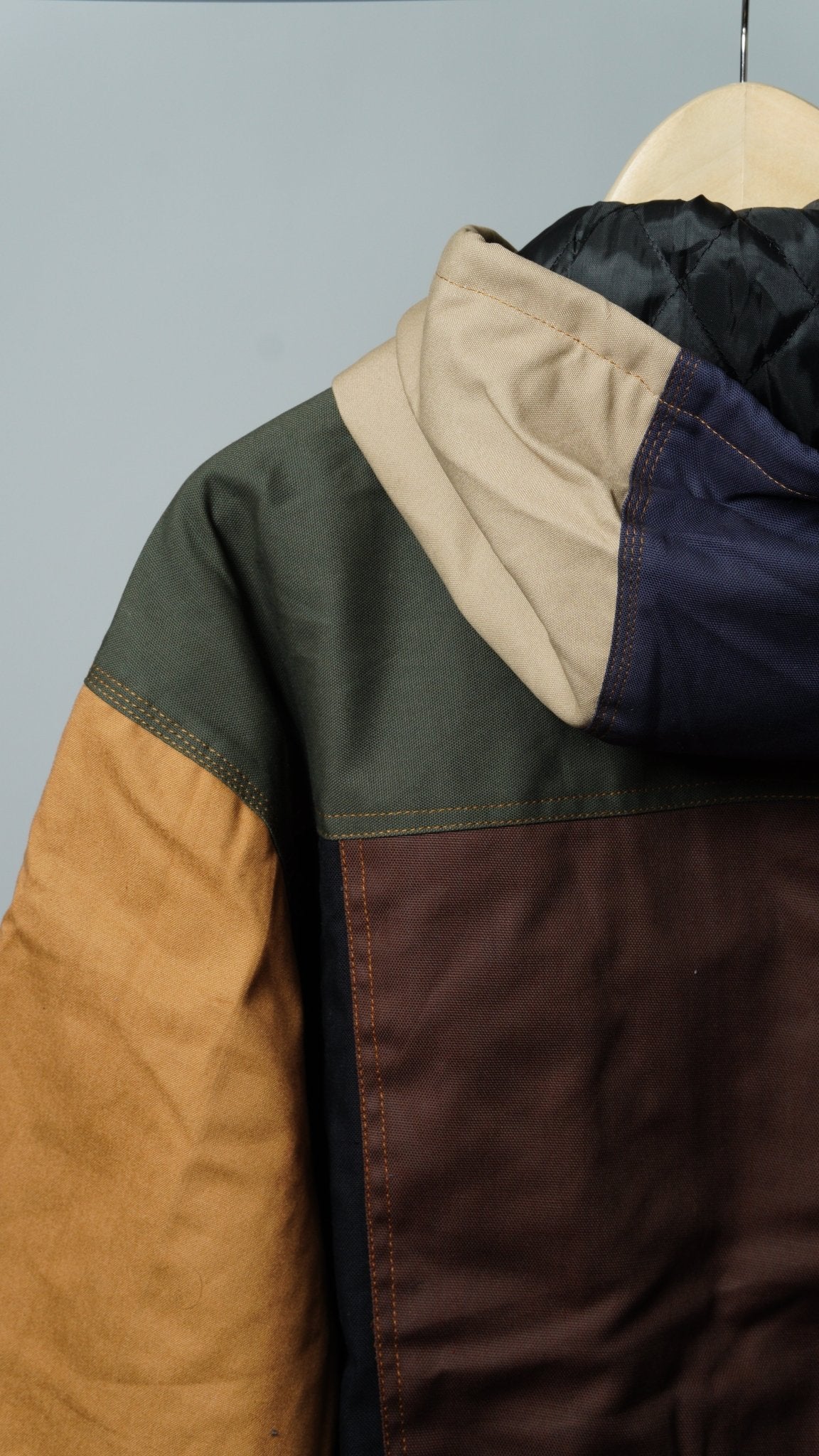 Workwear Colorblock Hooded Jacket Size L - The Hellebore Shop