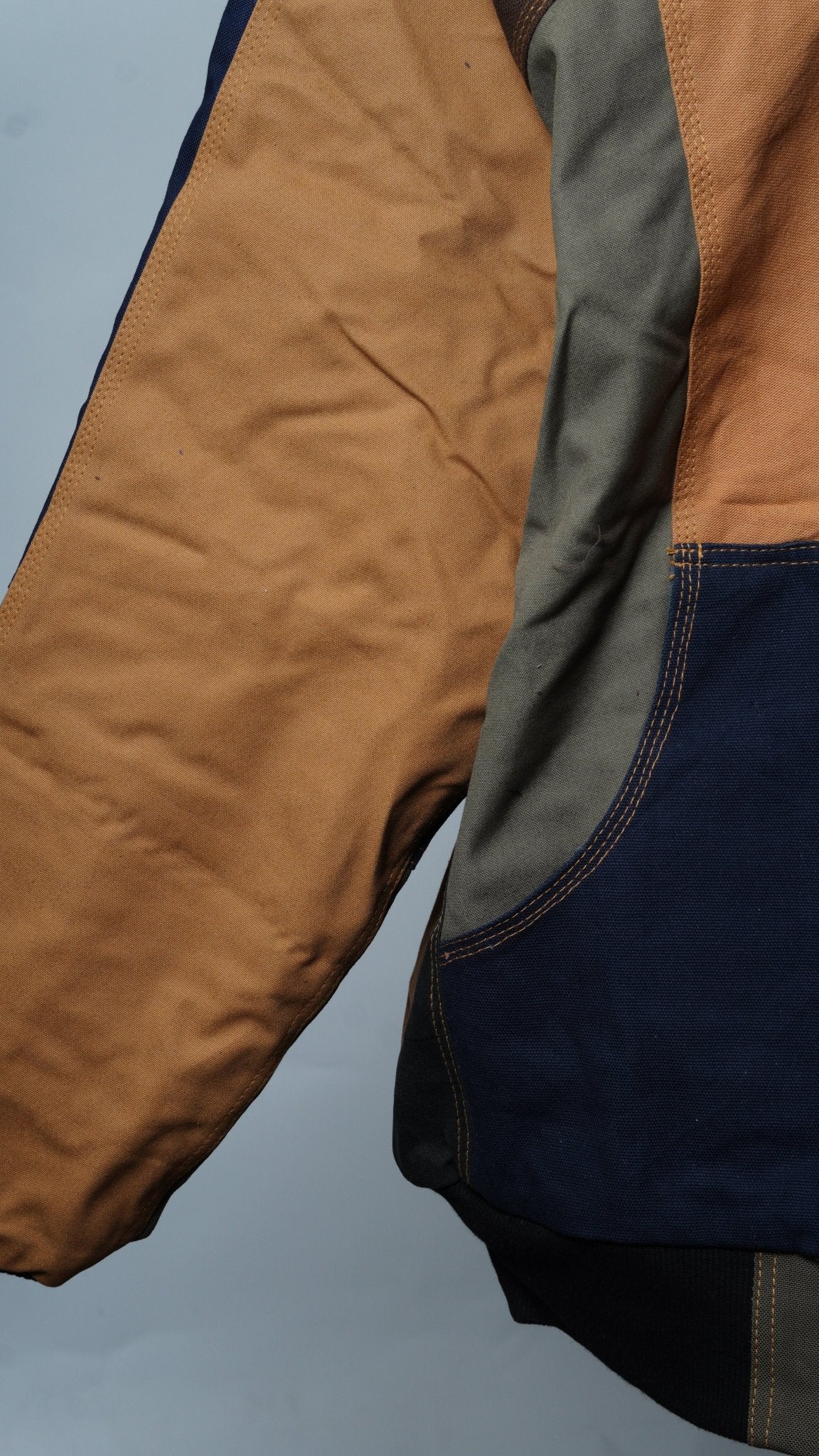 Workwear Colorblock Hooded Jacket Size M - The Hellebore Shop