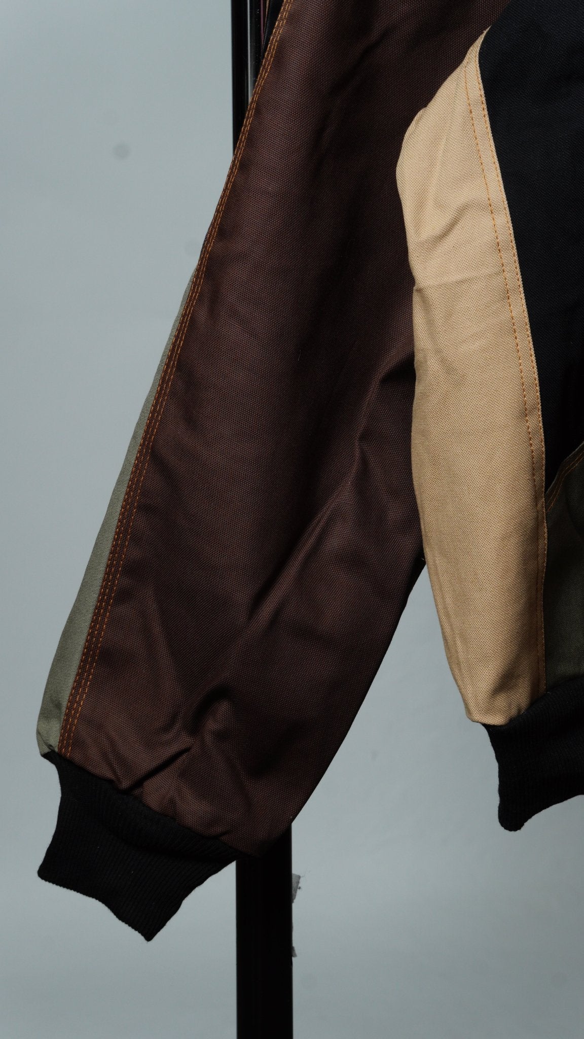 Workwear Colorblock Hooded Jacket Size XL - The Hellebore Shop