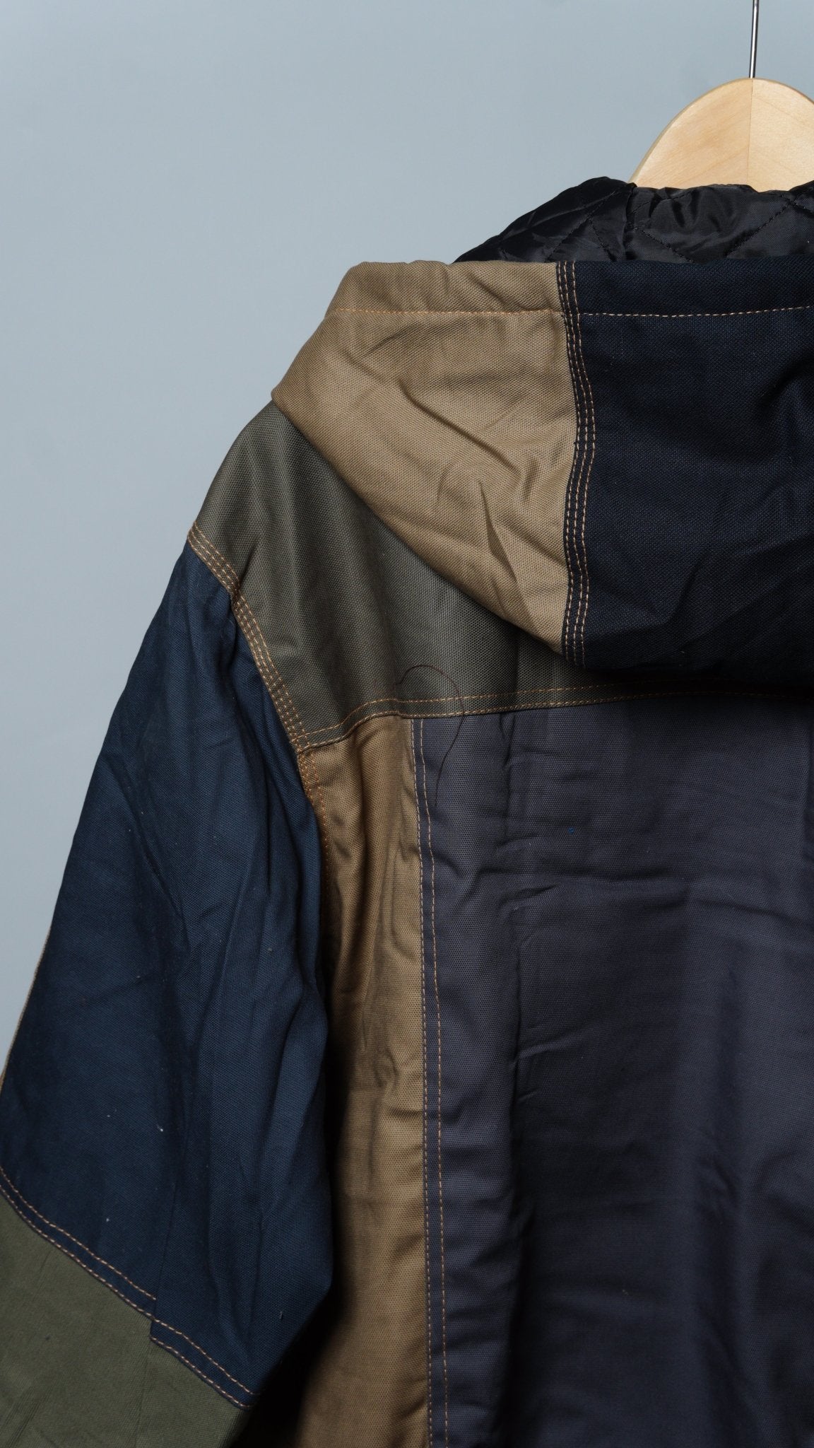 Workwear Colorblock Hooded Jacket Size XL - The Hellebore Shop