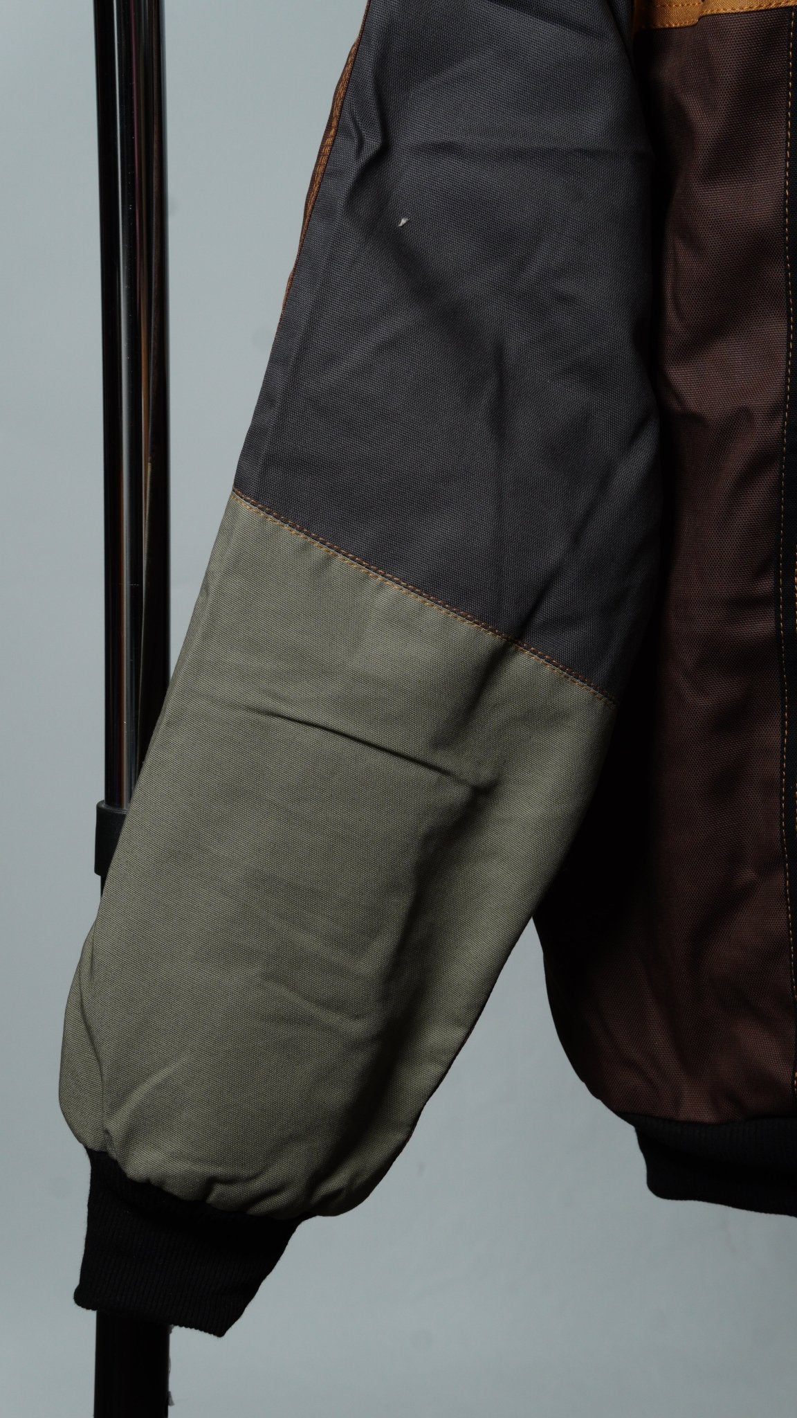 Workwear Colorblock Hooded Jacket Size XL - The Hellebore Shop